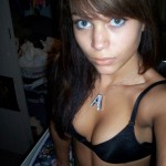 Pétillante coquine emo pour plan chaud emo sexy 2