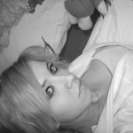 Jolie coquine emo blonde suceuse de … emo salope