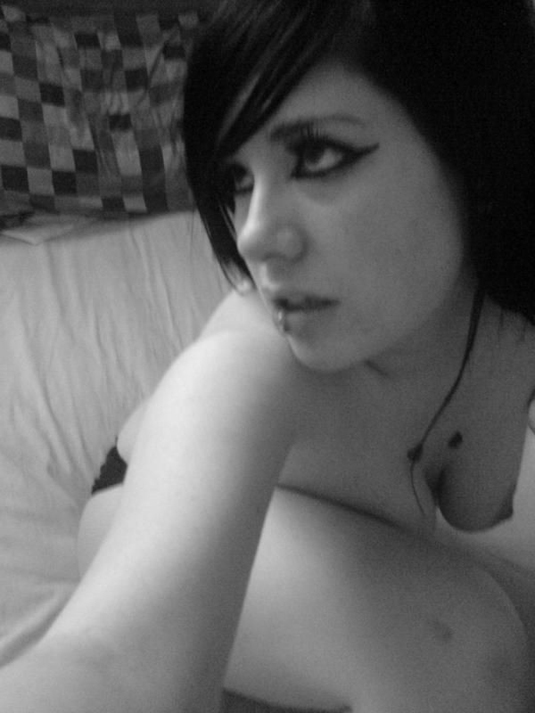 Rencontre emo girl